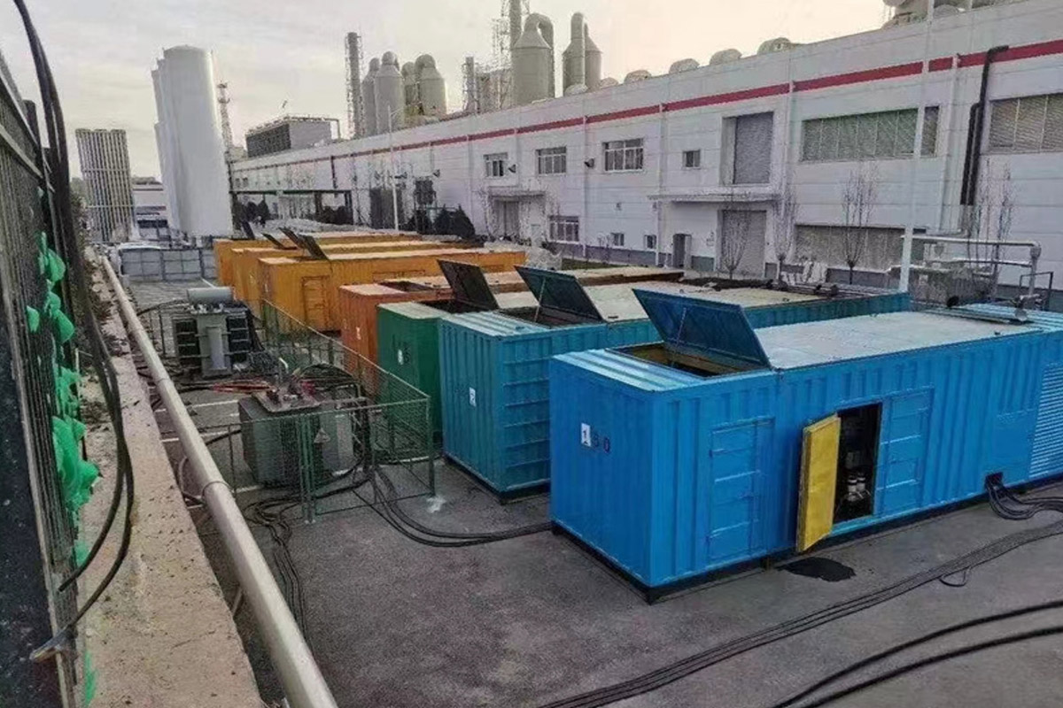 新抚发电机租赁施工现场